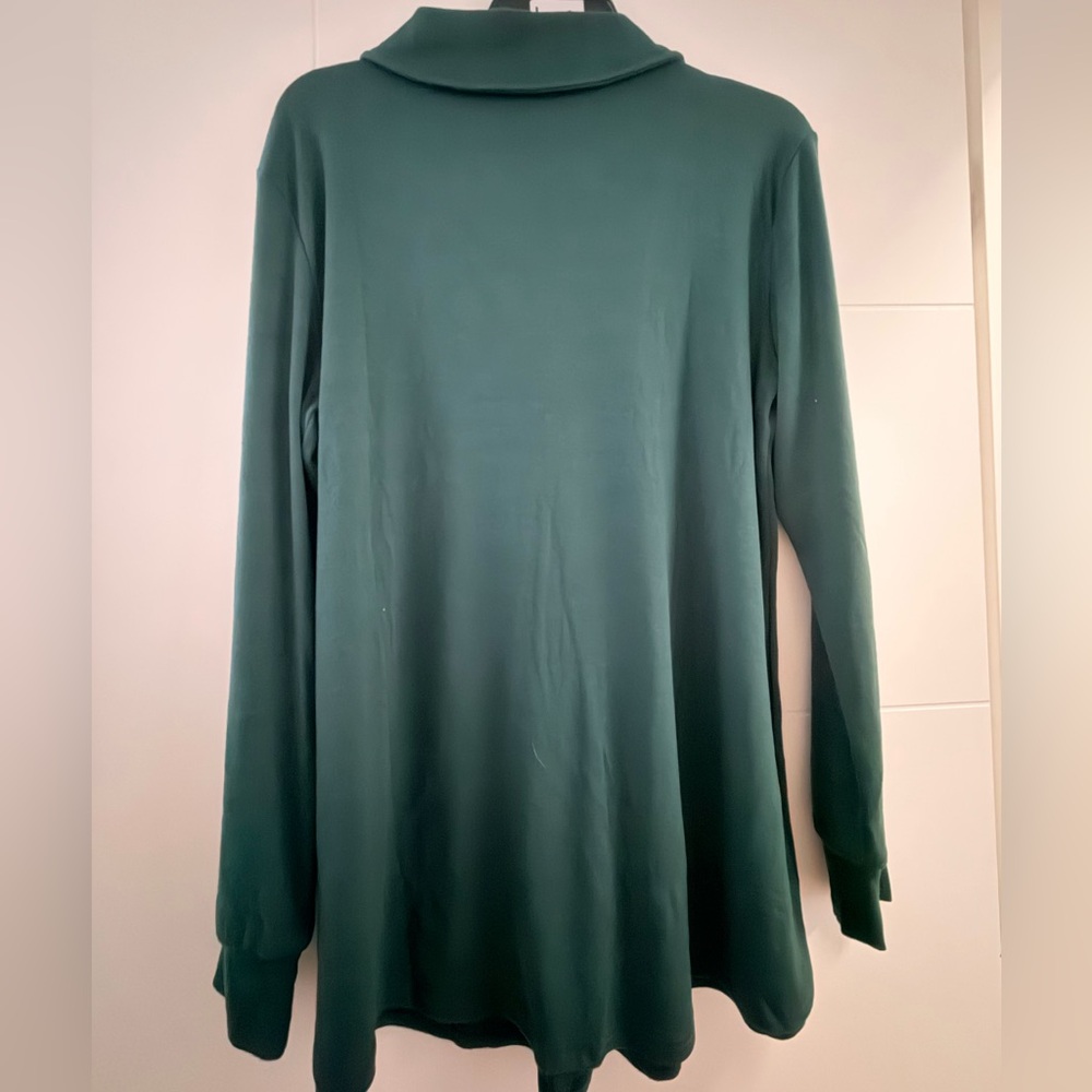 Forest Green Button-Front Tunic Top - Picture 2 of 3
